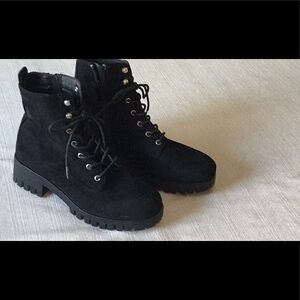 Like New Wild Diva black faux suede ankle combat boots lace/zip up. Worn once